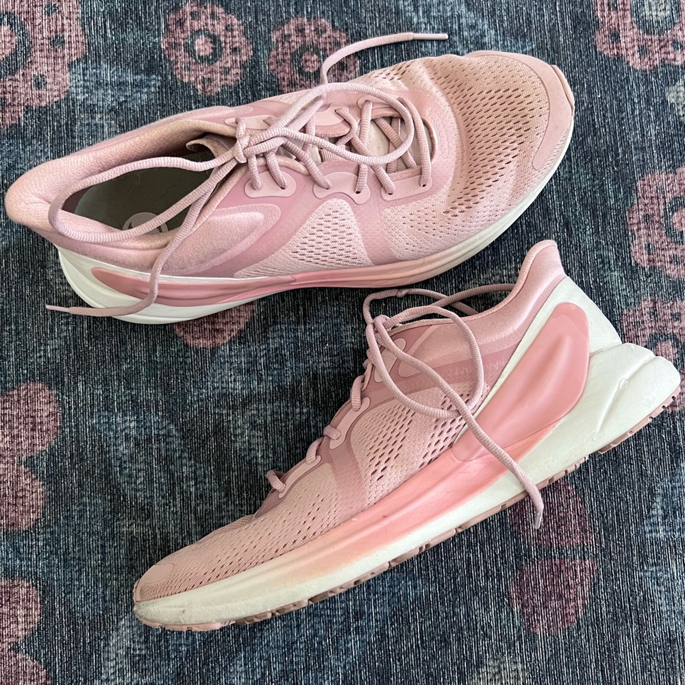 Lululemon Shoe